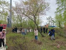 Мо&shy;ло&shy;дёж&shy;ная по&shy;ли&shy;ти&shy;ка