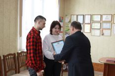 Мо&shy;ло&shy;дая се&shy;мья
