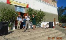 Празд&shy;ник ули&shy;цы в Устьян&shy;ке