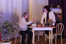 Спек&shy;такль «Ма&shy;му&shy;ля»