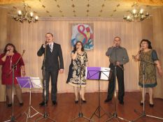 8 мар&shy;та Ми&shy;хай&shy;лов&shy;ка
